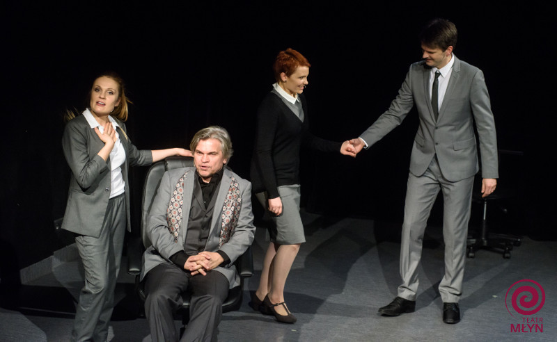 Modern_women_teatr_mlyn